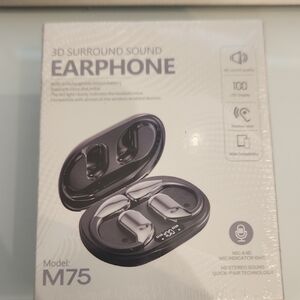 NWT 3D Surround Sound Earphones M75